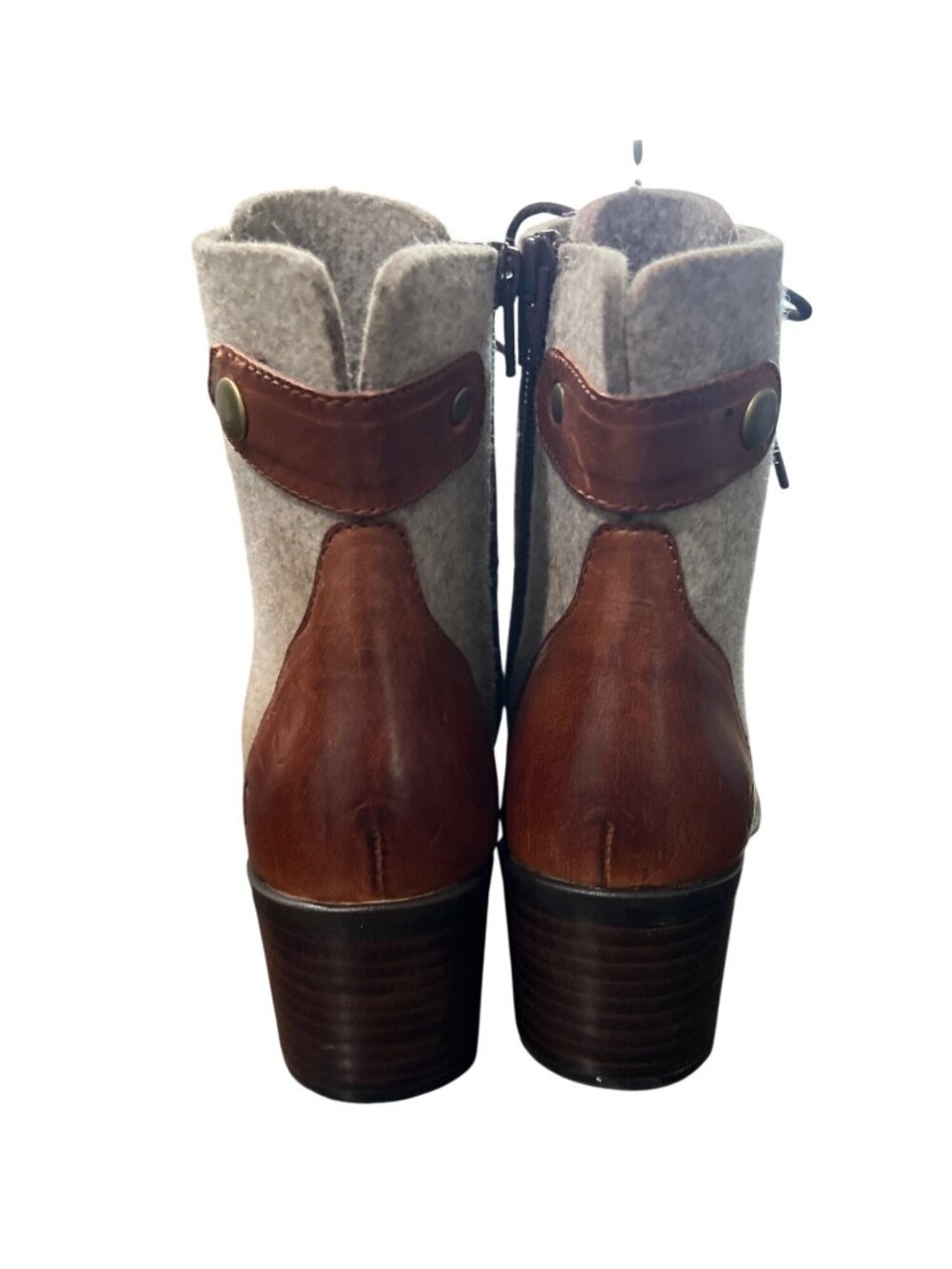 Born Womens Size 6 Ankle Boots Gray Wool & Brown Leather Lace-Up Victorian style - Picture 5 of 9